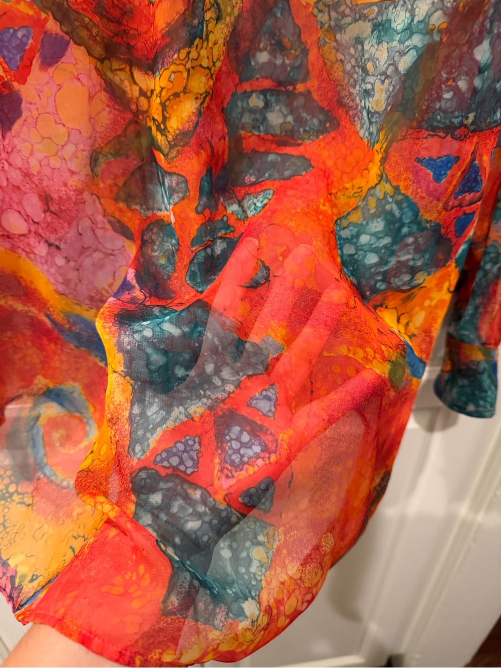 Vintage 90s GUESS by Georges Marciano Abstract Print Button Up Shirt M Made USA - Picture 6 of 11